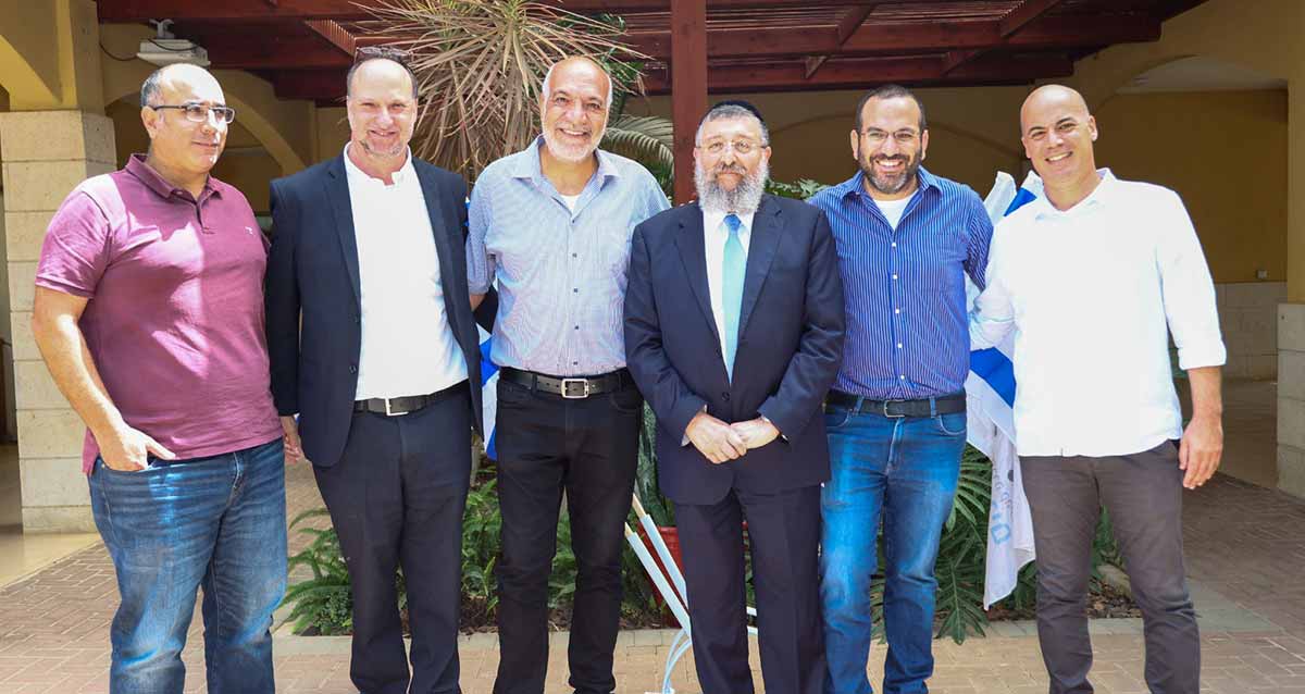 ביקור השר ב'עדנים'. צילום: פרטי