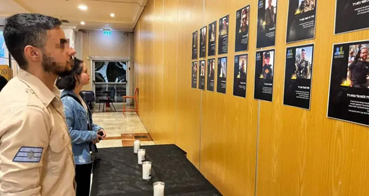 הדלקת נר ראשון לחיילים בודדים (צילום: עמותת אח גדול למען חיילים בודדים)