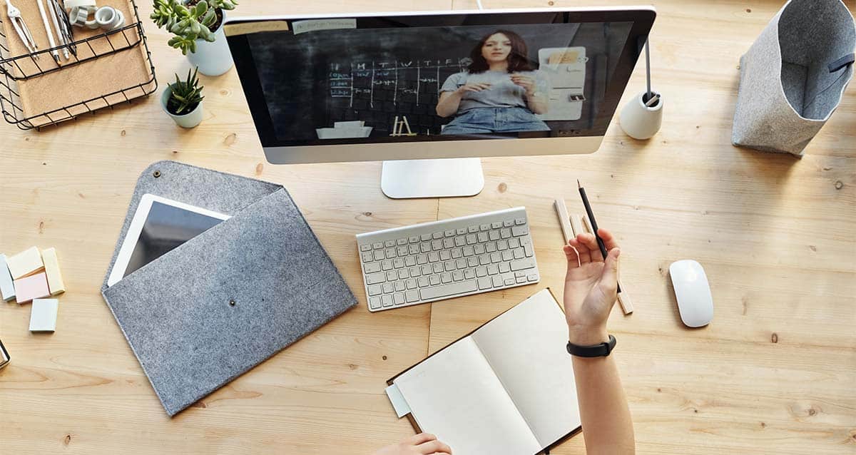 מחשב לכל תלמיד (צילום: Pexels)