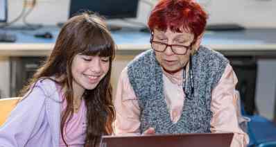 מסייעים בחינוך (באדיבות: עמותת ידיד לחינוך)