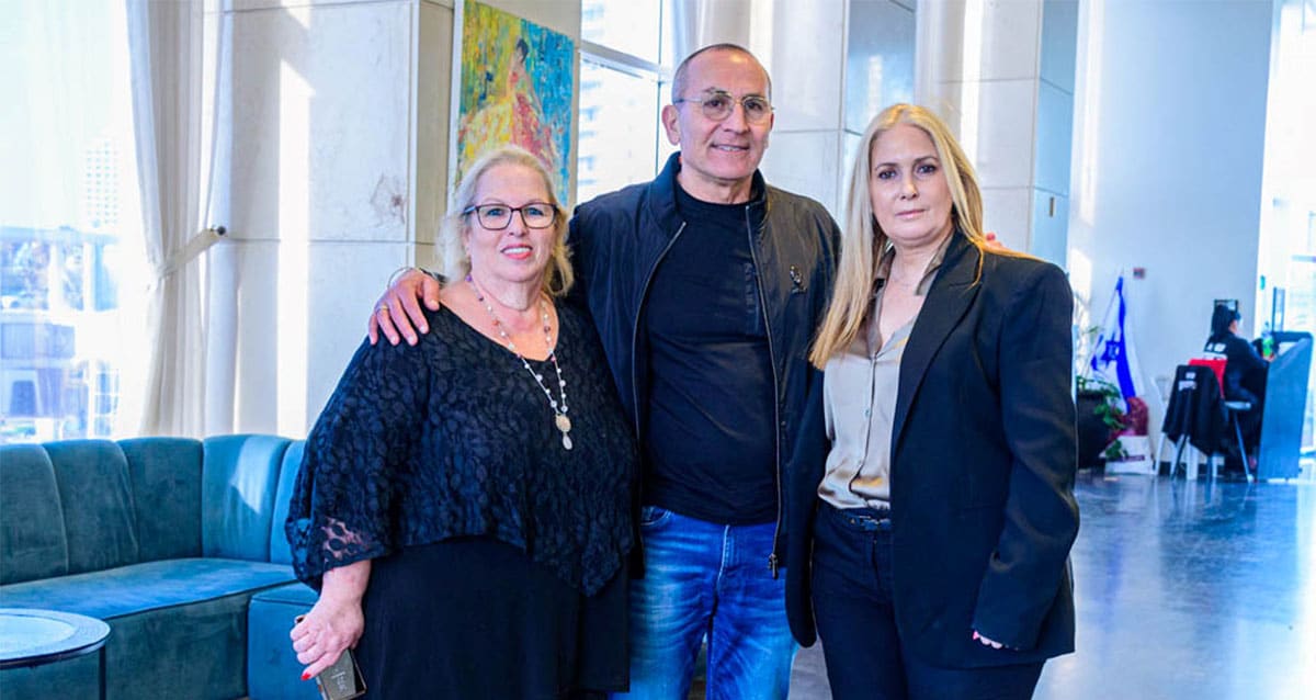 מימין: שרון סיידא, יוסי לגזיאל ויהודית רובינשטיין (צילום: מירי אריה לי)