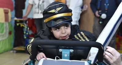 בתמונות: עוז שלום רפפורט שהתחפש לבליפי, נועה בן שחר שהתחפשה לסינדרלה, עומר שפס שהתחפש לטייס, אריאל לוי שהתחפש לאסטרונאוט ושרה בוכניק ועומר יהלום שהתחפשו שתיהן לברבי (צילום: יוסי עובדיה)