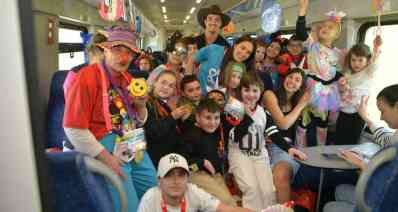 "רכבת התקוות" של עמותת גדולים מהחיים יצאה לדרך בפעם ה-22 (צילום: יח"צ עמותת גדולים מהחיים)