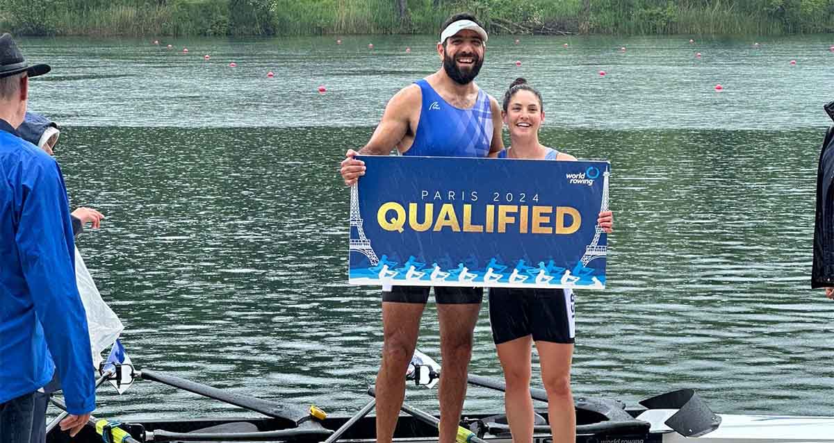 החותרים בדרך לפריז (צילום: ראובן מגנג'י)