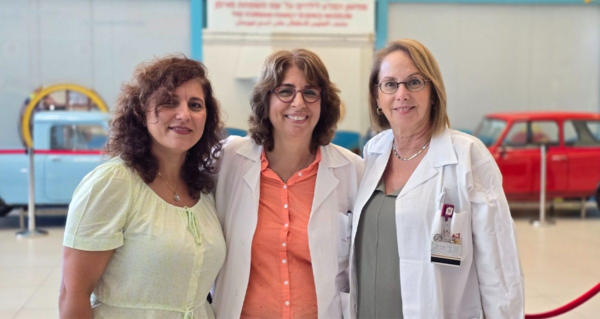 ד"ר שפרה אש, ד"ר נירה ארד ו-כריסטין אשקר (צילום: רמב"ם)