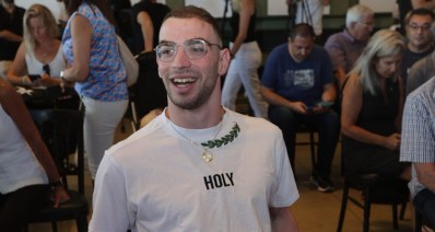 עמי דדאון מתארח במרכז פרס (צילום: נמרוד גליקמן)