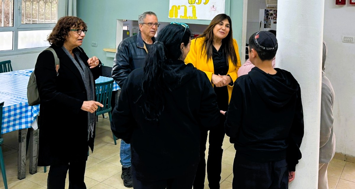 ח"כ דבי ביטון בסיור. צילום: דוברות