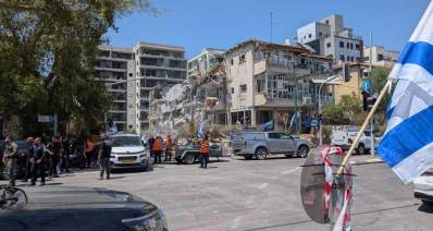 בניין בשרון לאחר נפילת טיל. הכשרה בדגש על מצבי חירום. צילום: שרון אונליין