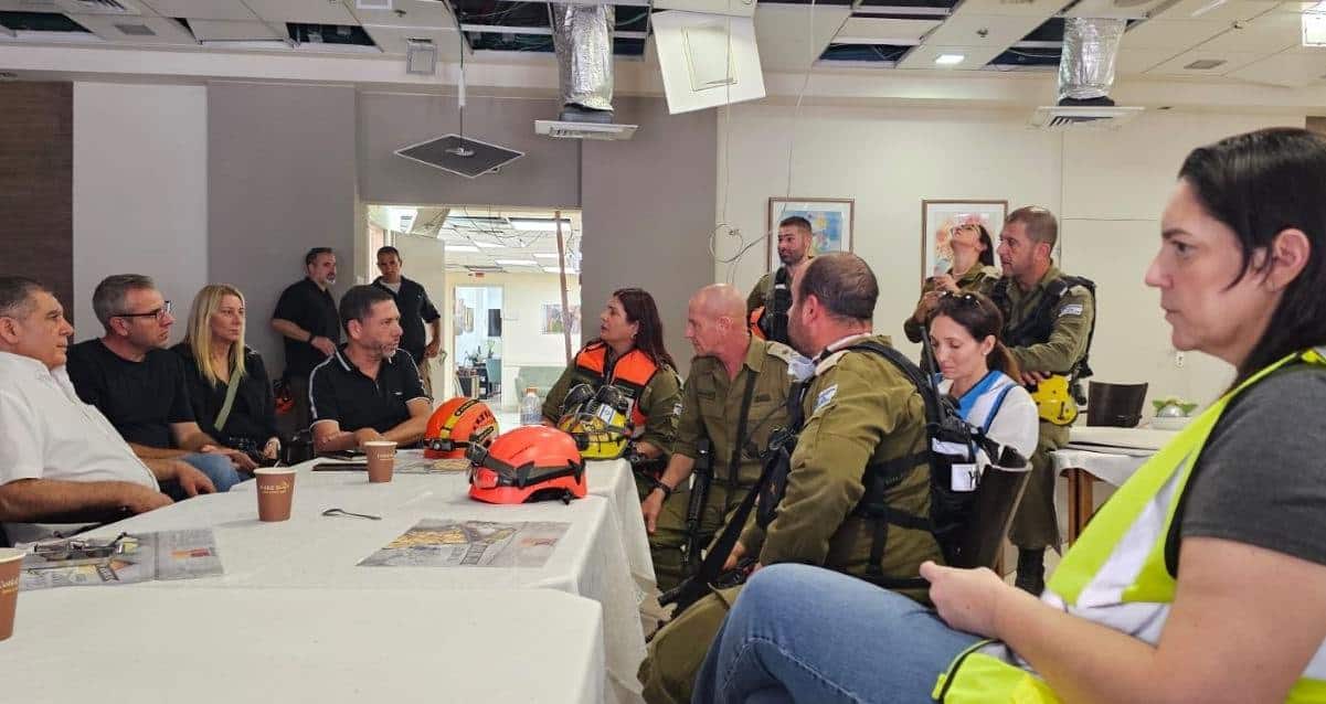 חמ"ל הפינוי של דיירי משען תל אביב. צילום: משרד העבודה והרווחה