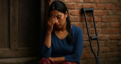 אישה נפאלית עם מוגבלות. עיבוד AI - רגישות