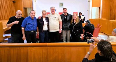 העותרים לאחר החלטת בג"ץ. צילום: פרטי