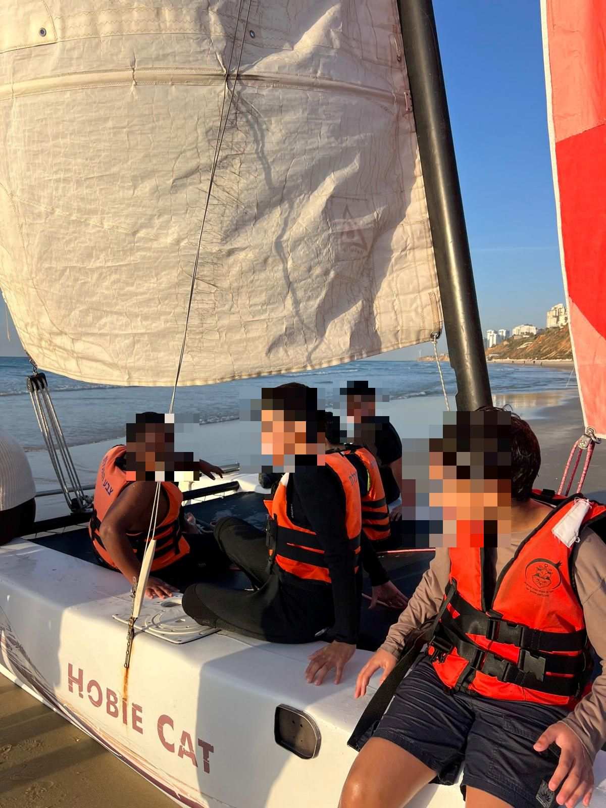 הימאים הצעירים של טוקאייר בפעולה. צילום: קבוצת גיא