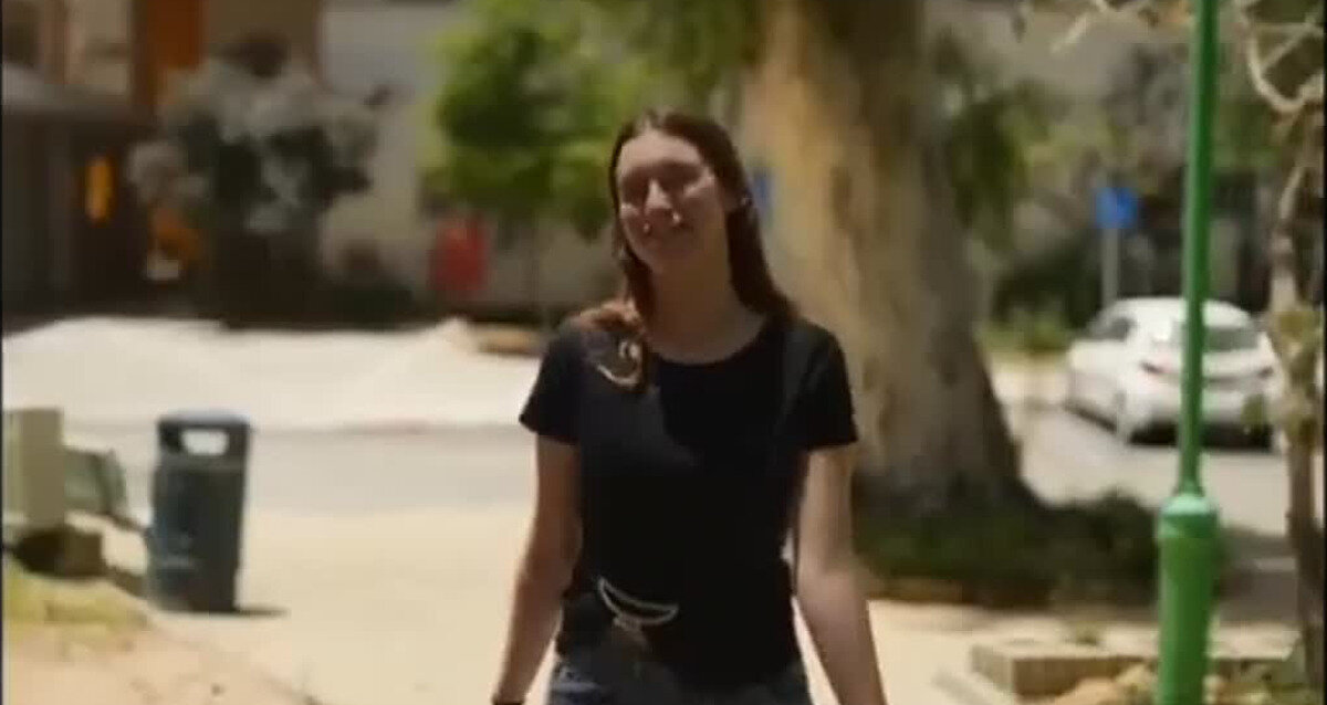 "לתרום כמה שיותר". צילום מסך מתןך סרטון המרכז הרפואי אברבאנל